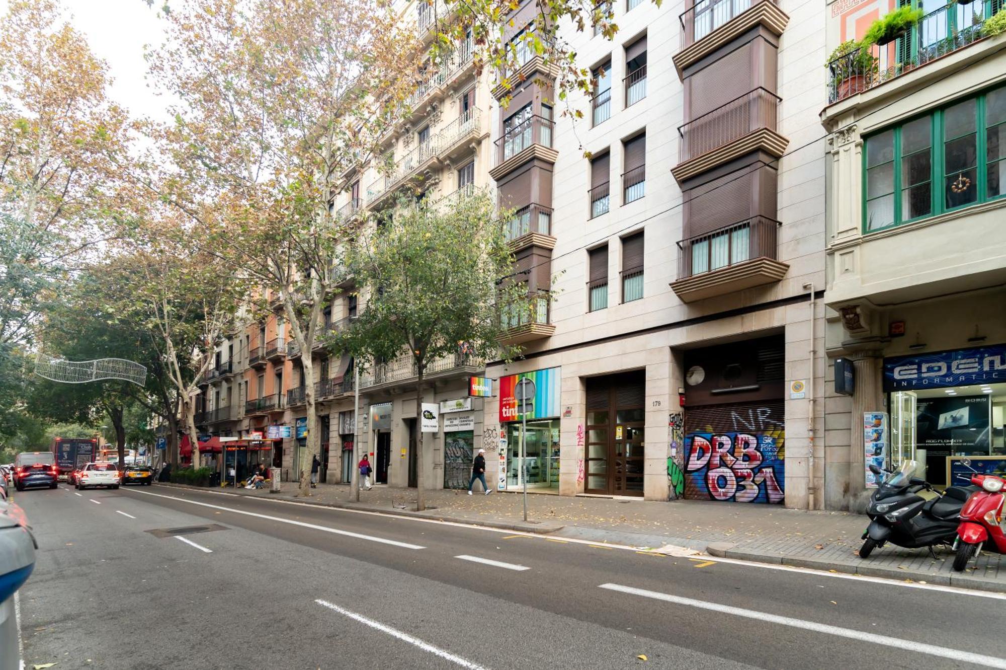 Ferienwohnung Comfy Downtown + Private Terrace Barcelona Exterior foto